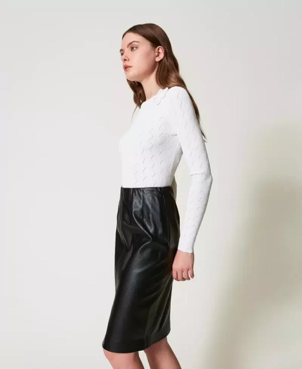 Falda midi efecto piel