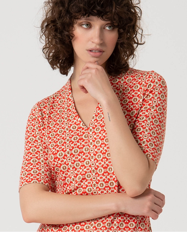 Camiseta estampada escote pico - Imagen 3