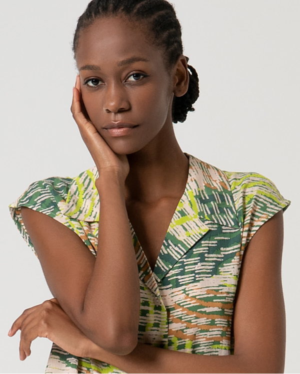 Blusa fluida estampada - Imagen 4
