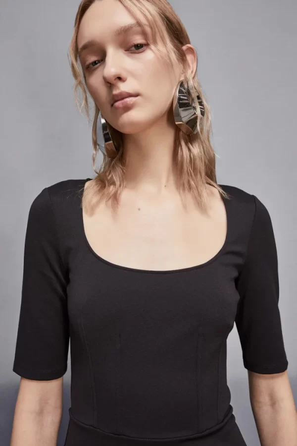 Mini vestido negro - Imagen 4