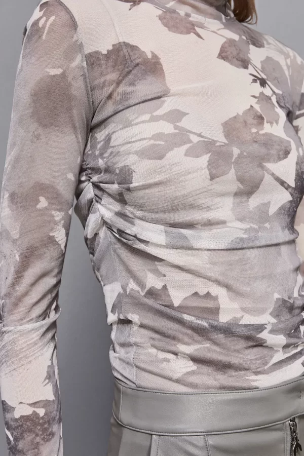 Camiseta de tul estampado de flores