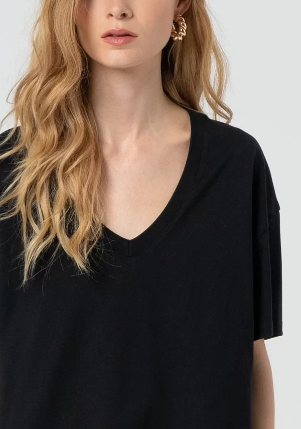 Camiseta básica escote en V - Imagen 5