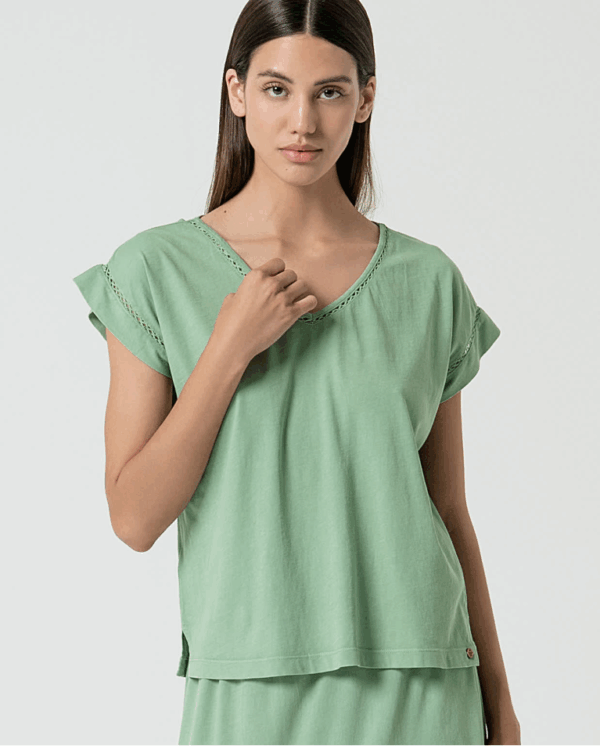 Camiseta algodón orgánico cuello en V