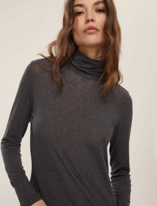 Jersey de mezcla de cachemira con cuello alto