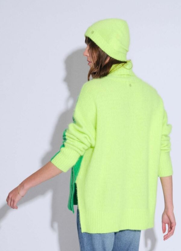 Jersey verde cuello de tortuga - Imagen 2